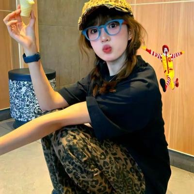 红粉女海盗